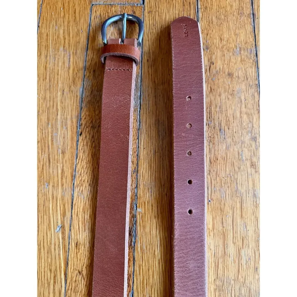 LEVI’S Brown Leather Belt Mens sz 40 (NWT)